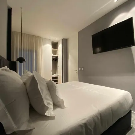 Lux Housing Seculo XXI Alojamento Premium B *