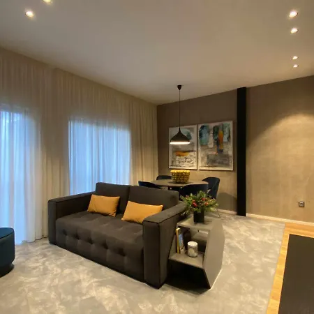 Lux Housing Seculo XXI Alojamento Premium B ブラガ